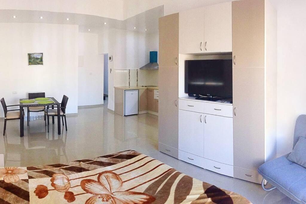Bat Galim - Luxury Apartment By The Sea حيفا المظهر الخارجي الصورة